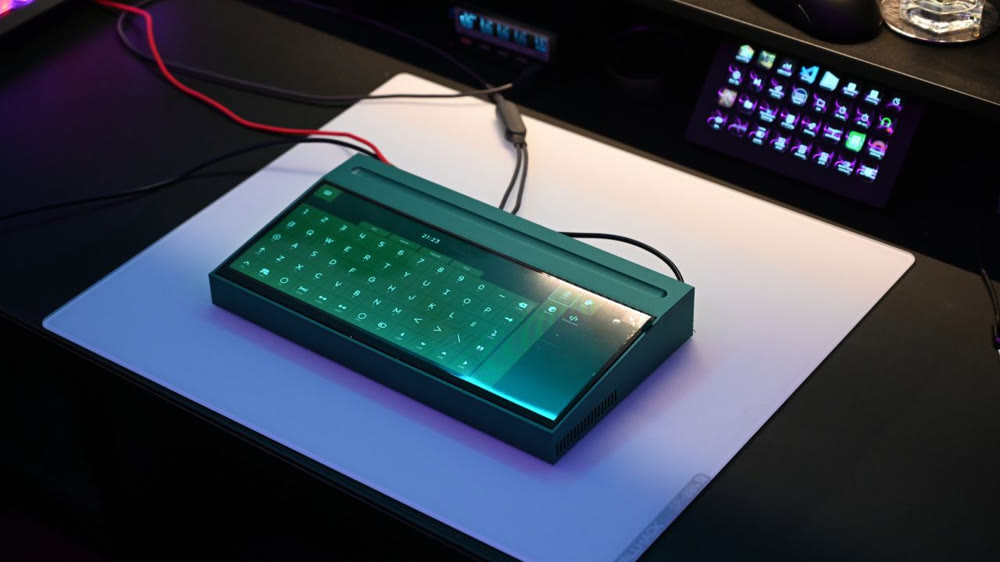 Starkpad touchscreen macro deck